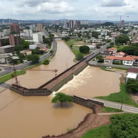 contenção de cheias